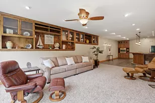 4910 Steeplechase Ct, Eagan, MN 55122 - Photo 23