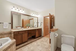 4910 Steeplechase Ct, Eagan, MN 55122 - Photo 17