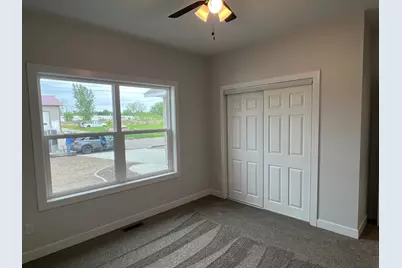 828 Spark Avenue, Albert Lea, MN 56007 - Photo 11
