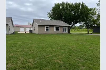828 Spark Avenue, Albert Lea, MN 56007 - Photo 7