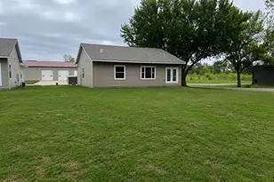 828 Spark Ave, Albert Lea, MN 56007 - Photo 7