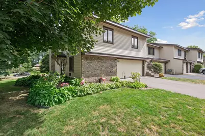 5722 Hyland Courts Drive, Bloomington, MN 55437 - Photo 3