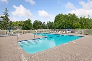 5722 Hyland Courts Dr, Bloomington, MN 55437 - Photo 43