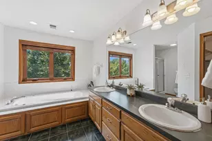 339 Oak Ridge Dr, Vadnais Heights, MN 55127 - Photo 23