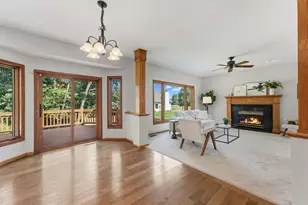 339 Oak Ridge Dr, Vadnais Heights, MN 55127 - Photo 15