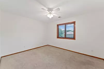 339 Oak Ridge Drive, Vadnais Heights, MN 55127 - Photo 29