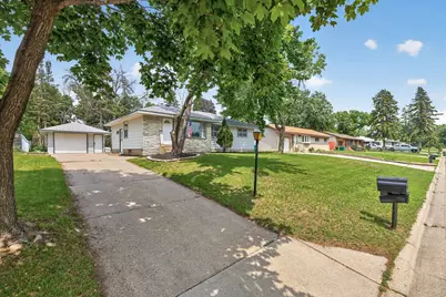 409 Manor Drive NE, Spring Lake Park, MN 55432 - Photo 3