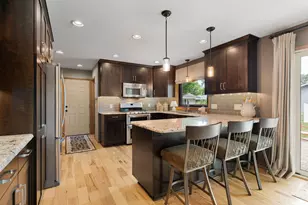 406 Ridge Cir, Albert Lea, MN 56007 - Photo 5