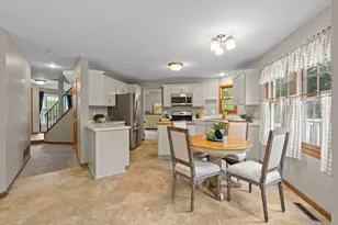 11107 Rhode Island Ave S, Bloomington, MN 55438 - Photo 13