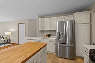 11107 Rhode Island Avenue S, Bloomington, MN 55438 - Photo 13