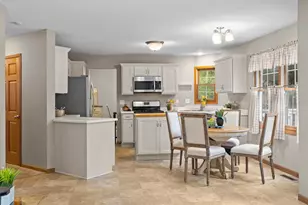 11107 Rhode Island Ave S, Bloomington, MN 55438 - Photo 11