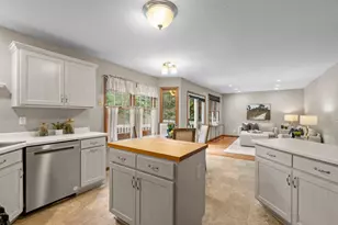 11107 Rhode Island Ave S, Bloomington, MN 55438 - Photo 17