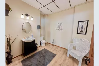346 Main Street N, Renville, MN 56284 - Photo 13