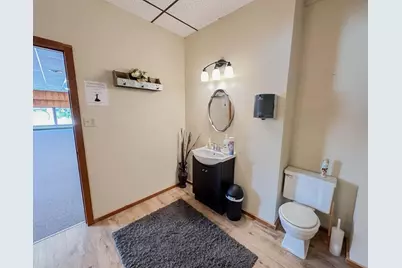 346 Main Street N, Renville, MN 56284 - Photo 15