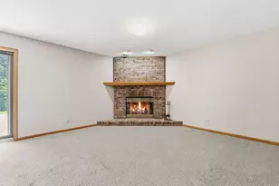 1827 Hydram Ave N, Oakdale, MN 55128 - Photo 29