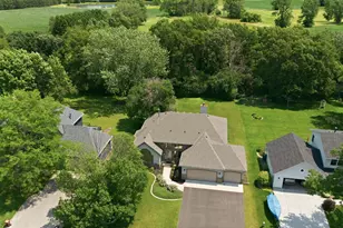 1827 Hydram Ave N, Oakdale, MN 55128 - Photo 47
