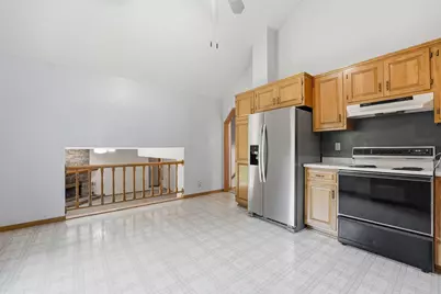 1827 Hydram Avenue N, Oakdale, MN 55128 - Photo 15