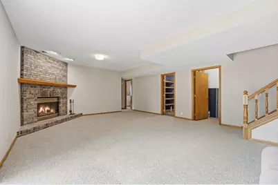 1827 Hydram Avenue N, Oakdale, MN 55128 - Photo 31