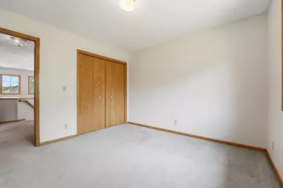 1827 Hydram Avenue N, Oakdale, MN 55128 - Photo 17