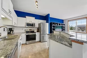 20651 Hampshire Way, Lakeville, MN 55044 - Photo 13