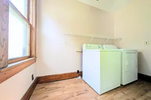 404 4th St SW, Montgomery, MN 56069 - Photo 9