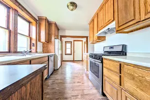 404 4th St SW, Montgomery, MN 56069 - Photo 5