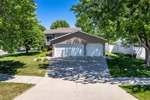 624 29th St N, Moorhead, MN 56560 - Photo 33