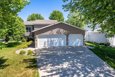 624 29th Street N, Moorhead, MN 56560 - Photo 1
