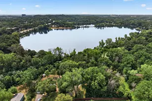 11833 Shady Oak Ln, Minnetonka, MN 55343 - Photo 5