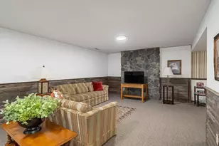 2500 Fernwood St, Roseville, MN 55113 - Photo 19