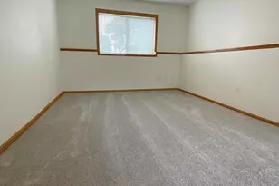 2011 Lake View Dr, Jordan, MN 55352 - Photo 23
