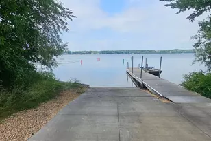 2011 Lake View Dr, Prior Lake, MN 55352 - Photo 1