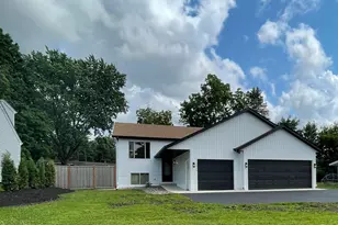 2011 Lake View Dr, Jordan, MN 55352 - Photo 1