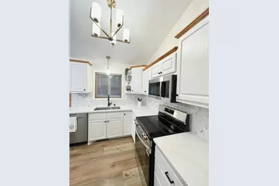 2011 Lake View Drive, Jordan, MN 55352 - Photo 5
