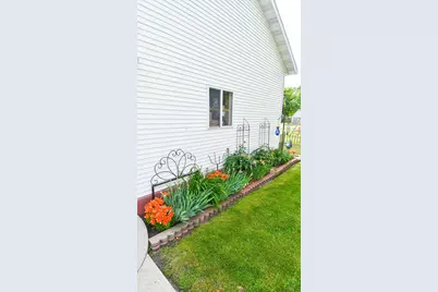 516 Saint Paul Avenue S, Thief River Falls, MN 56701 - Photo 49