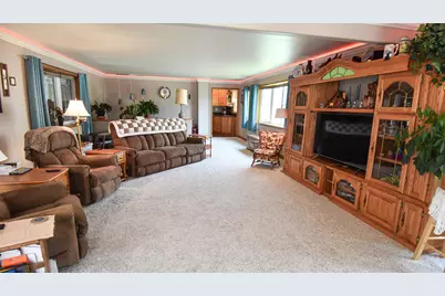 516 Saint Paul Avenue S, Thief River Falls, MN 56701 - Photo 25