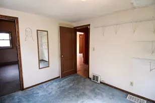 237 E Nelson Ave, Warren, MN 56762 - Photo 29