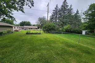 505 9th St SW, Pipestone, MN 56164 - Photo 13