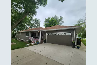 505 9th Street SW, Pipestone, MN 56164 - Photo 1