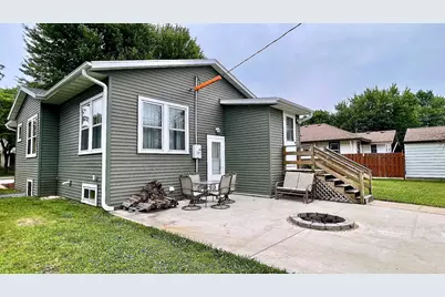 404 1st Avenue SE, Pine Island, MN 55963 - Photo 5