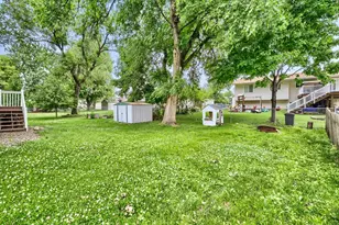 9014 Hampshire Ave N, Brooklyn Park, MN 55445 - Photo 23