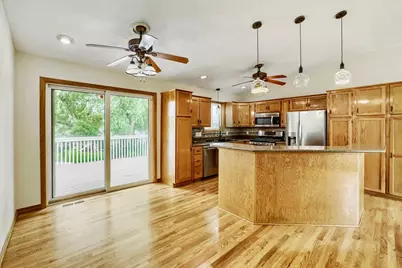 9014 Hampshire Avenue N, Brooklyn Park, MN 55445 - Photo 5