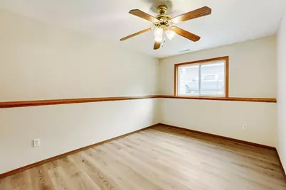 9014 Hampshire Avenue N, Brooklyn Park, MN 55445 - Photo 15