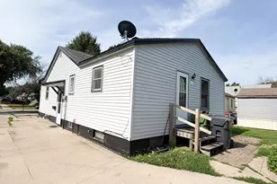 1719 Dover St, Worthington, MN 56187 - Photo 5