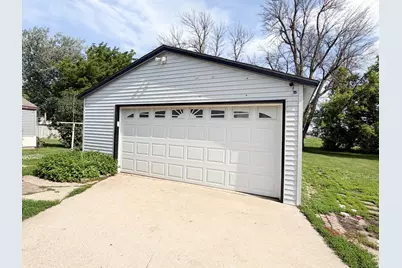 1719 Dover Street, Worthington, MN 56187 - Photo 31