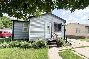 1719 Dover St, Worthington, MN 56187 - Photo 3
