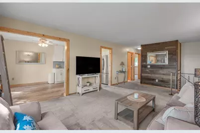 9562 99th Avenue N, Maple Grove, MN 55369 - Photo 7