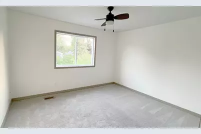 7694 Dunmore Road, Woodbury, MN 55125 - Photo 9