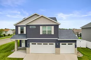 1202 Southwood Dr, Dilworth, MN 56529 - Photo 1