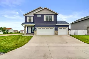 1202 Southwood Dr, Dilworth, MN 56529 - Photo 3
